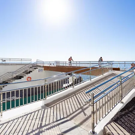 Home2book Bright Ocean View شقة *