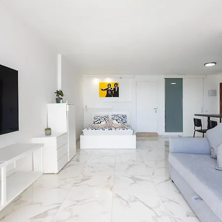 Home2book Bright Ocean View