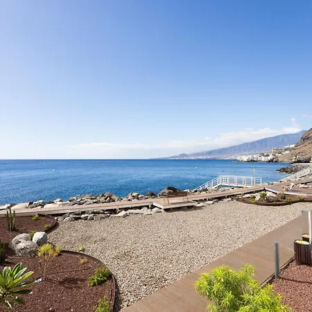 Home2book Bright Ocean View Табайба